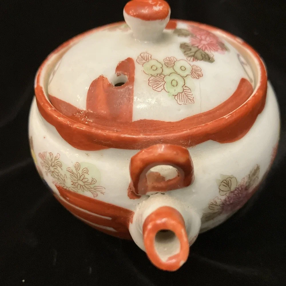 Japanese Kutani Porcelain Tea Pot w/Lid Japan Geisha Girl Cherry Blossom MCM